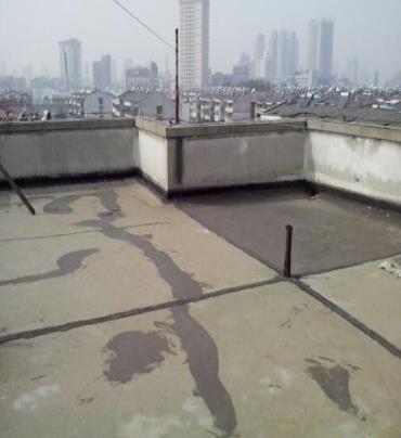 金塔漏水维修 楼顶漏水是什么原因，楼顶漏水维修方法是什么?